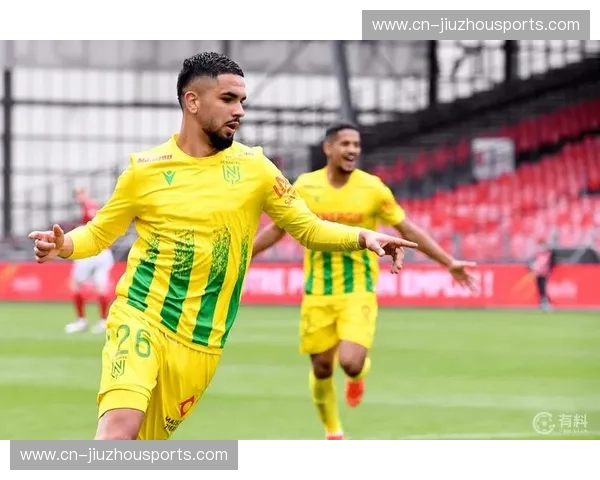 绿茵激战：当“金丝雀”遇见“南法雄鹰”，南特与尼斯的法兰西灵魂对垒